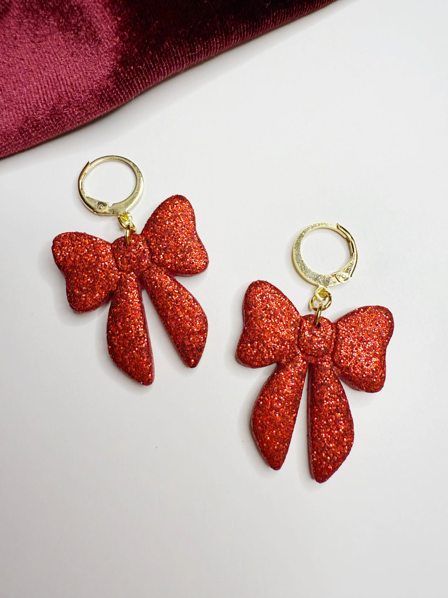 Glitter Bow Huggies