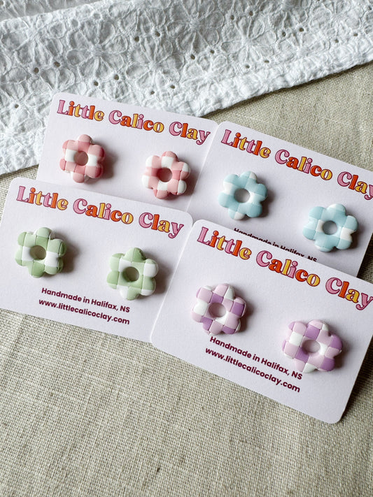 Gingham Daisy Studs