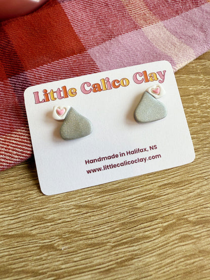 Chocolate Kiss Studs