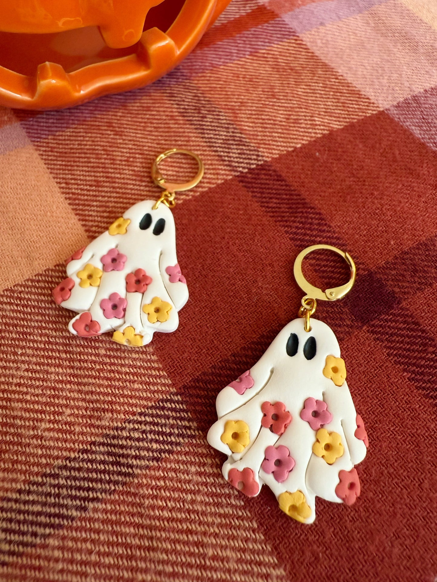 Flower Power Ghost Huggies