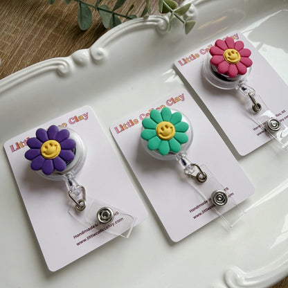 Retro Daisy Badge Reel
