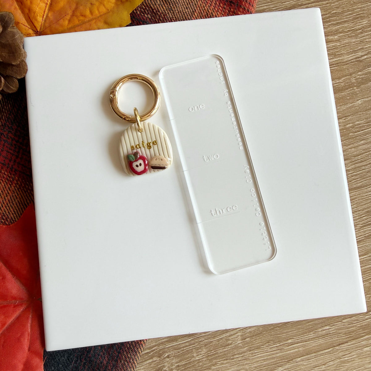 Apple Pie Pet Tag