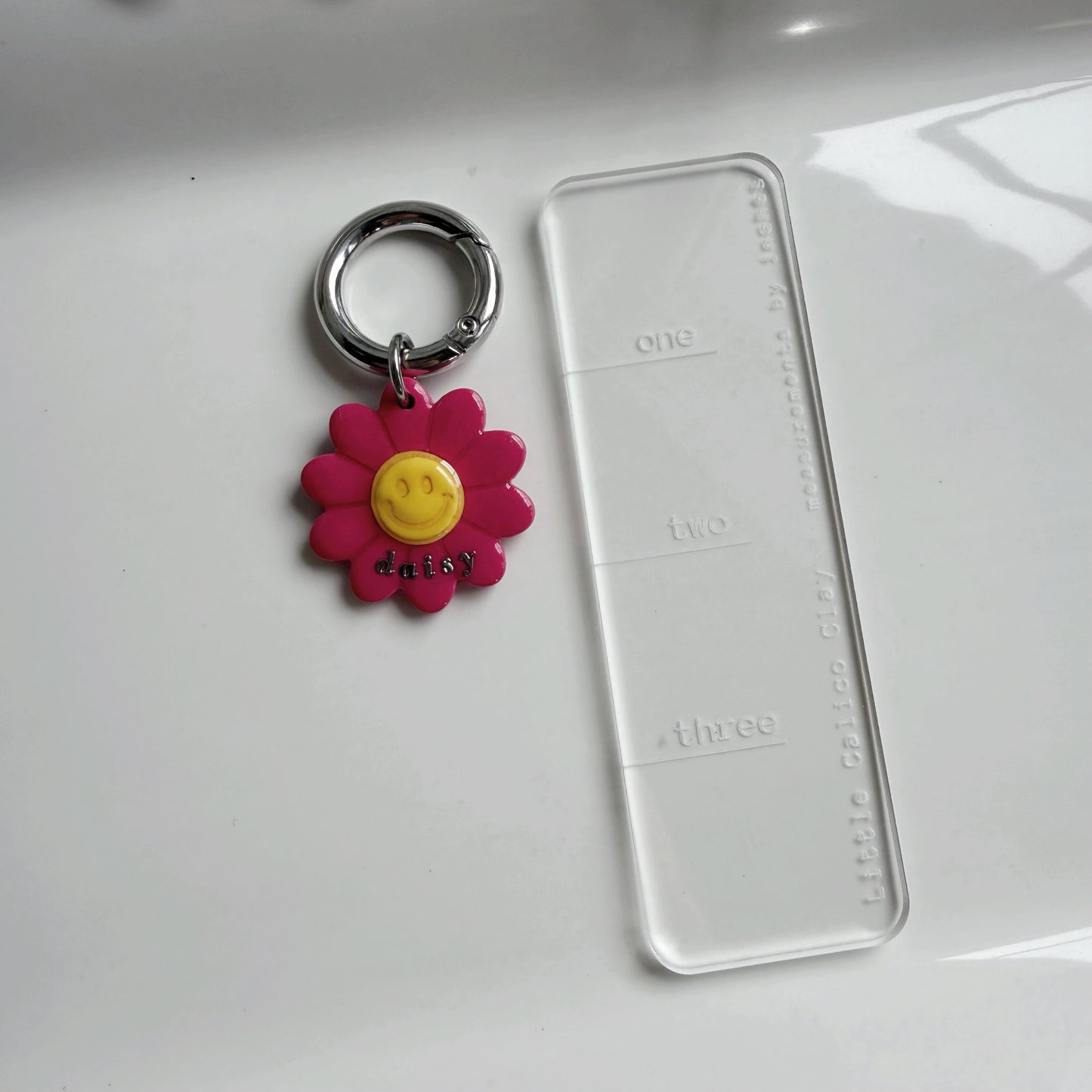 Retro Daisy Pet Tag