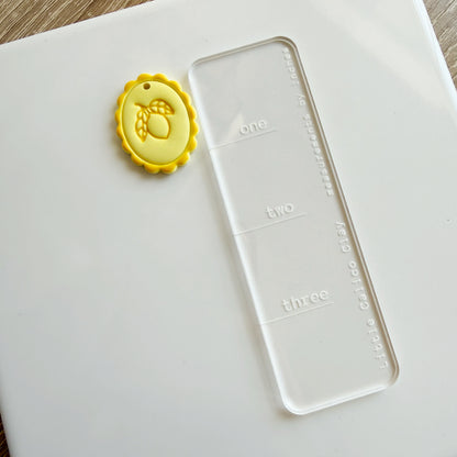 Monochrome Lemon Pet Tag