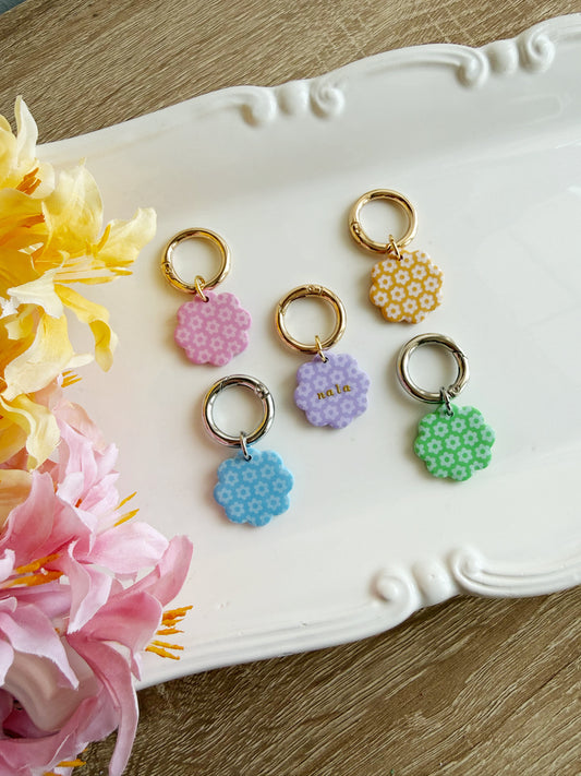 Monochrome Flower Pet Tag