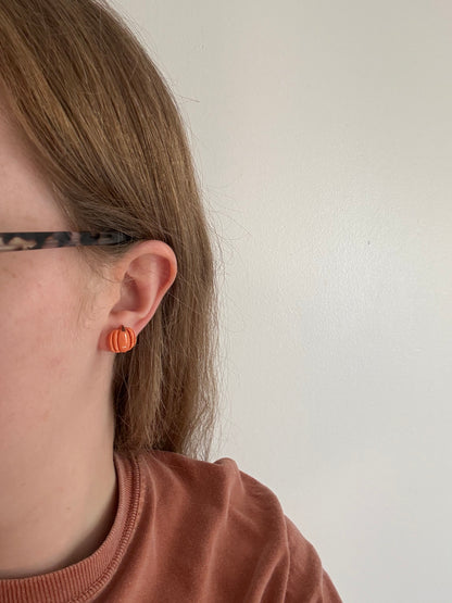 Shiny Pumpkin Studs