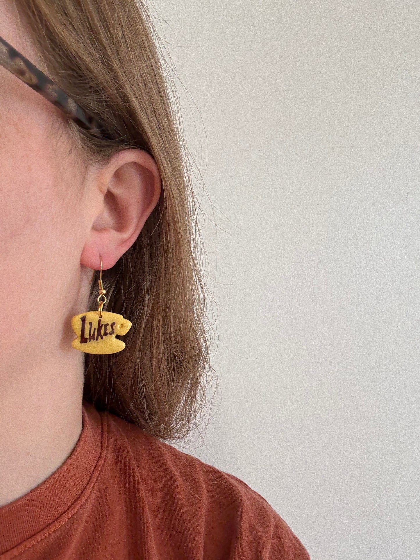 Luke’s Diner Dangles