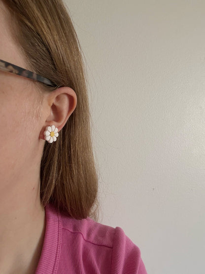 Daisy Studs
